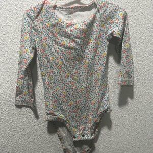 BOGO free-bundle

Multiple pieces of clothing size 2T/24 months